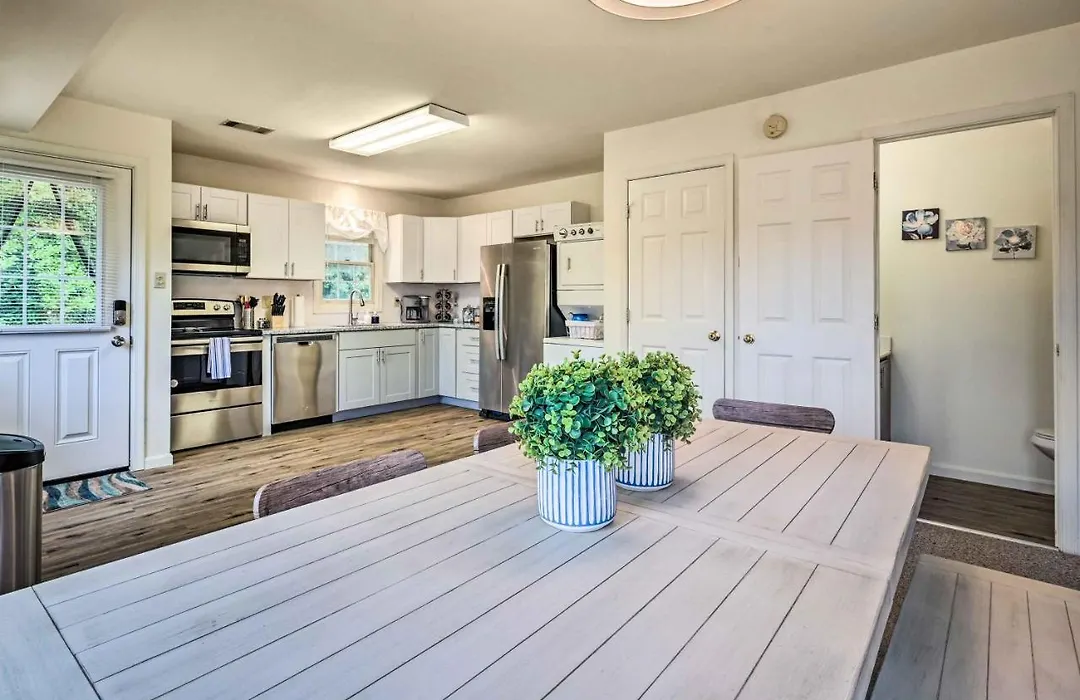 Historic Dtwn Home: 2 Mi To Military Park!-1