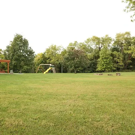 Maple Lawn-3