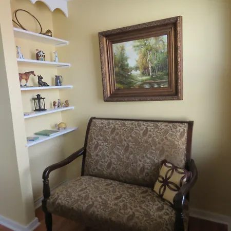 The Swope Manor Bed & Breakfast-3