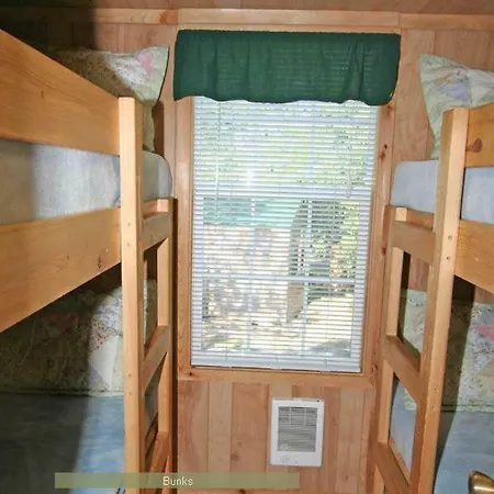 Round Top Premiere Cottage 6-2